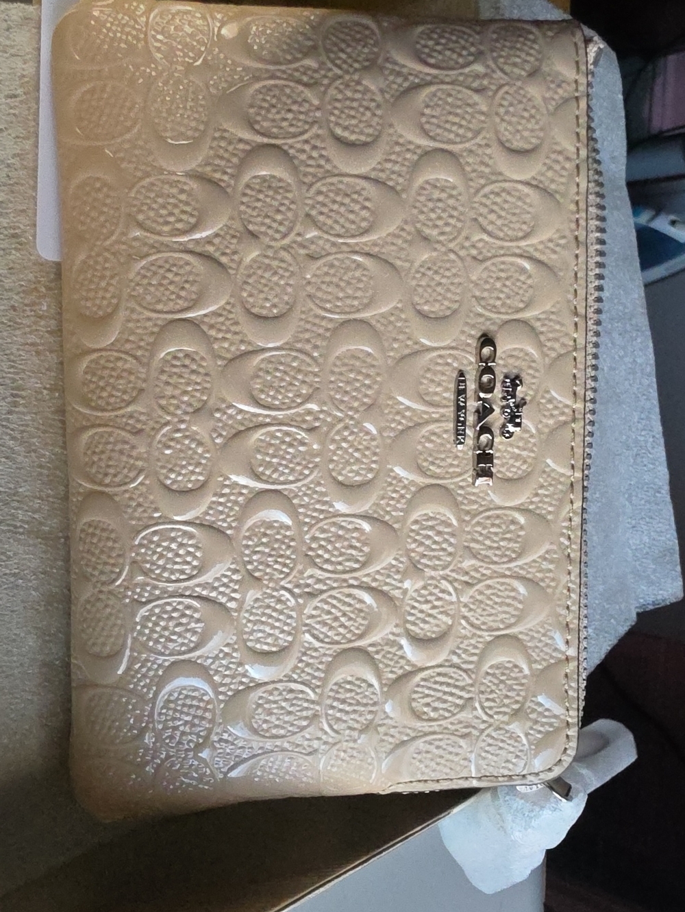 COACH Cream Patent Leather Signature Zip Wallet